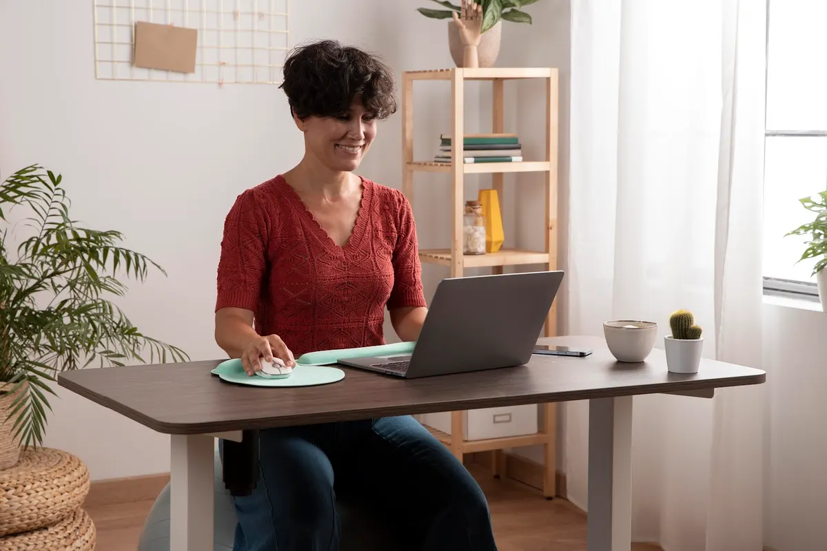 Chiropractic Adjustments for Tech Neck: A Modern-Day Concern