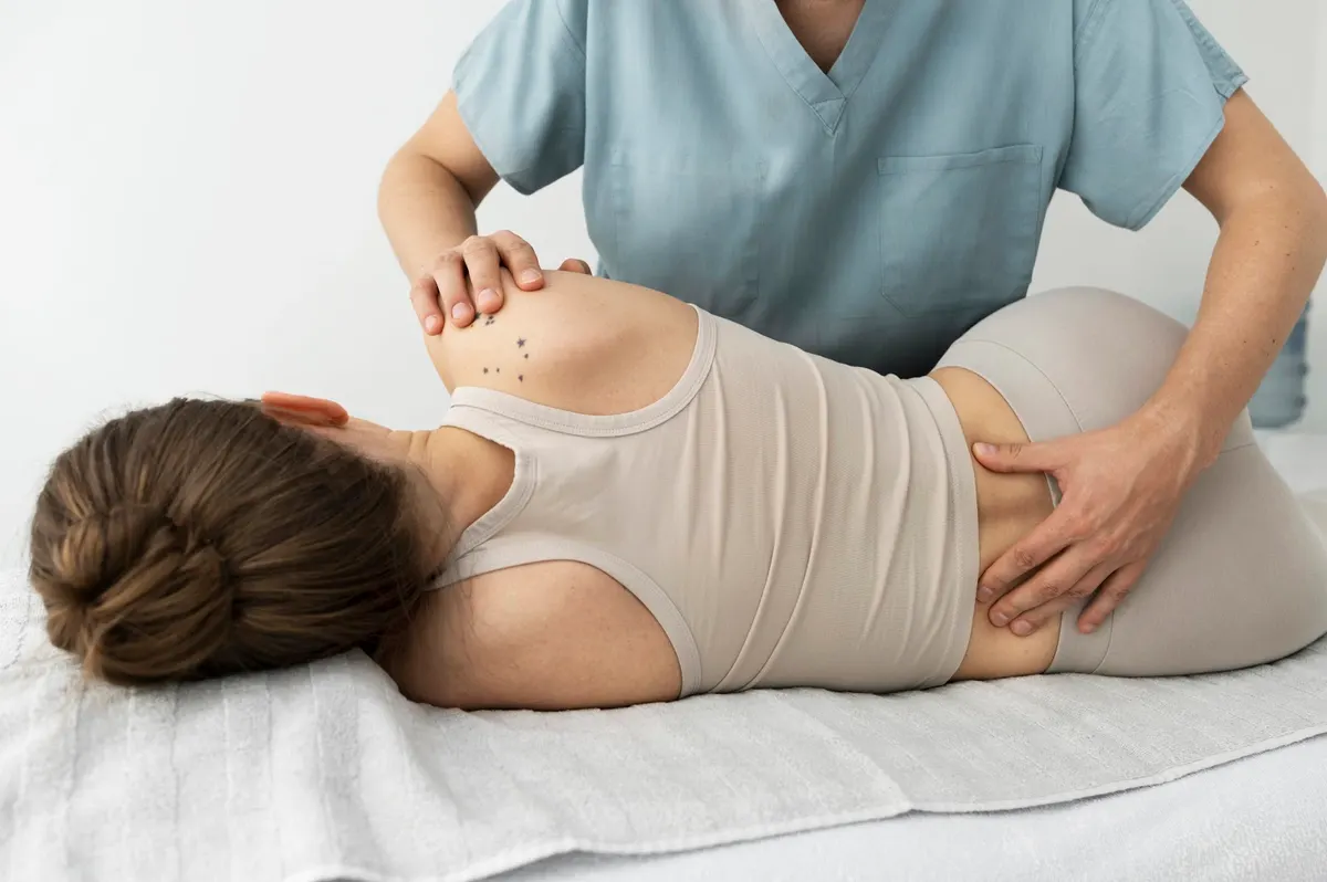 The Proper Posture Guide: Tips To Maintaining Proper Posture