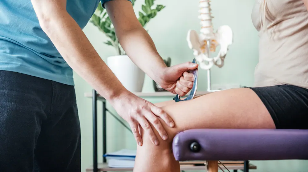 myofascial therapy for knee pain